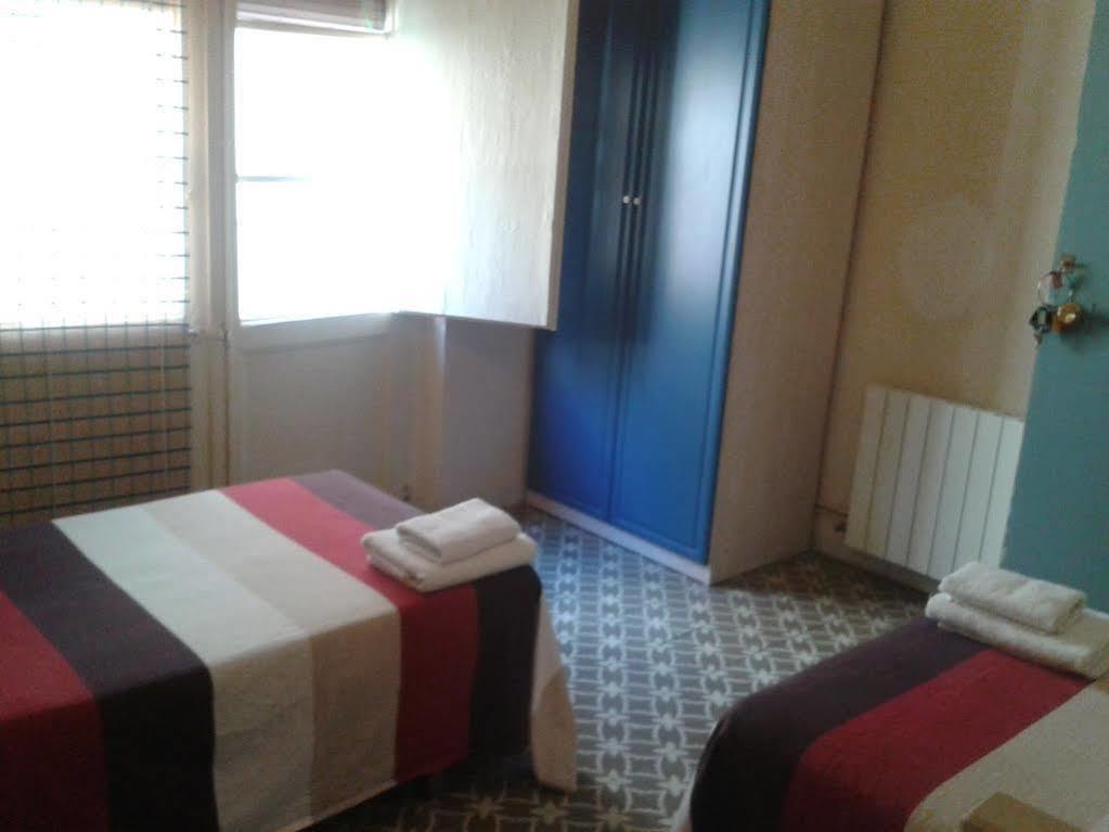 Hostal Santa Teresa Reus Exteriér fotografie